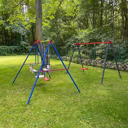 別荘 Pod Orzechem コウチェボ